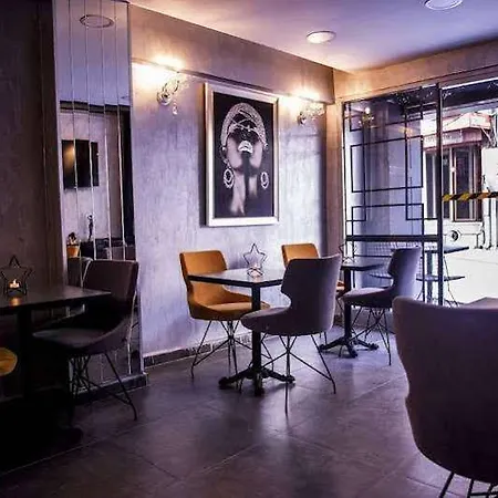 Hotel Karamans Sirkeci 2*