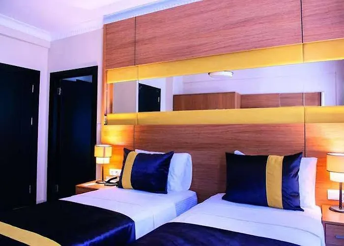 Hotel Karamans Sirkeci 2*