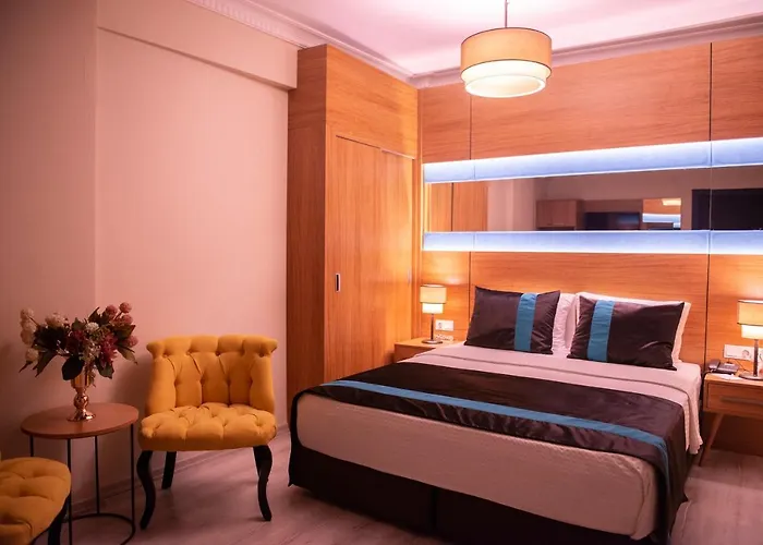 Hotel Karamans Sirkeci 2*