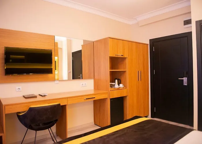 Hotel Karamans Sirkeci 2*