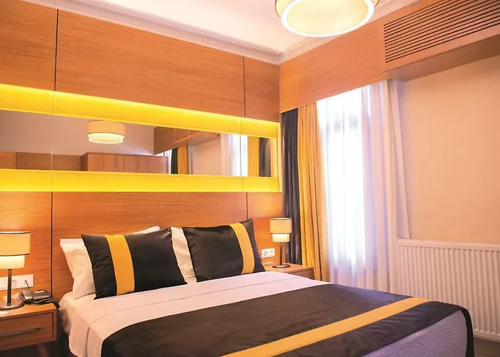 Hotel Karamans Sirkeci 2*