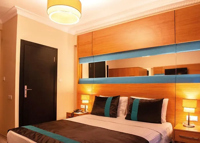 Hotel Karamans Sirkeci 2*