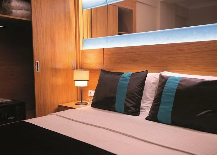 Hotel Karamans Sirkeci 2*